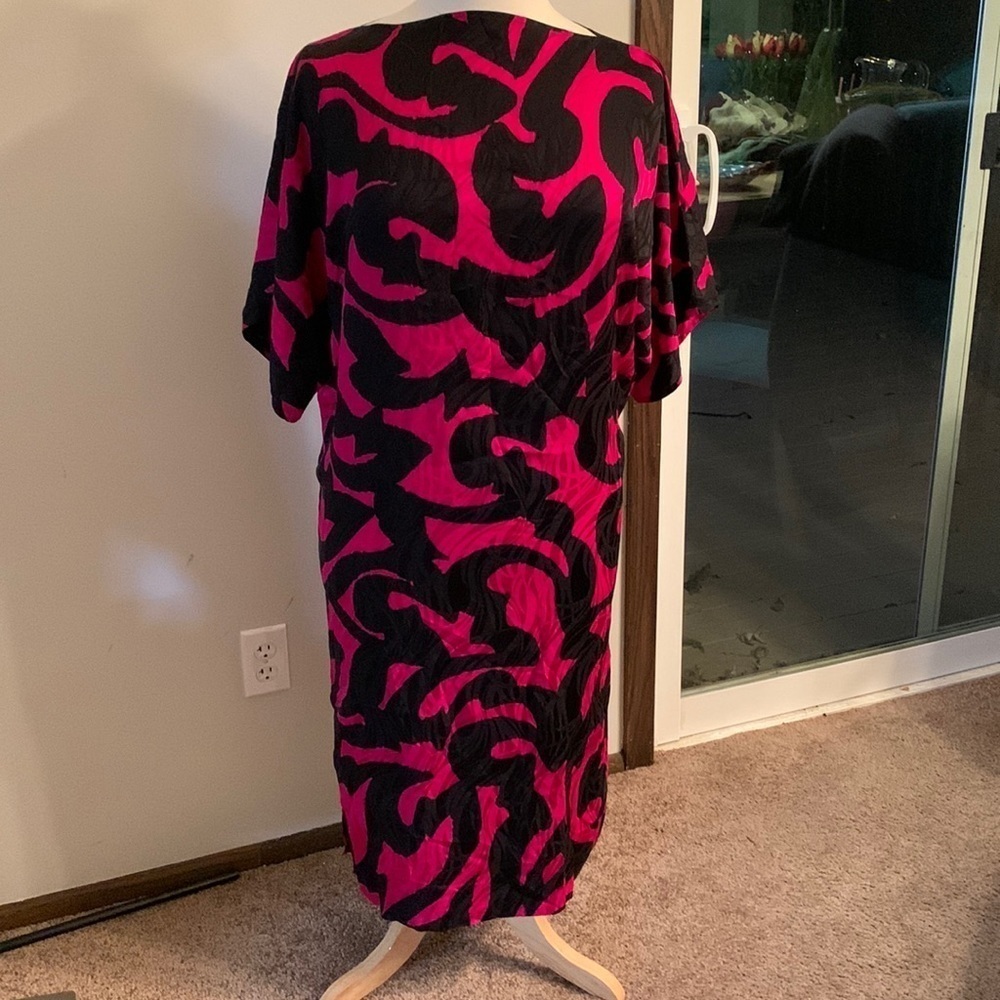 Nicole Bonwit Teller vintage midi silk dress, good condition, dark pink & black